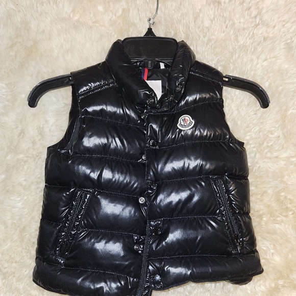 Moncler Bernard shiny vest! - Picture 8 of 8